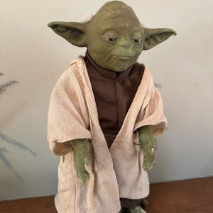 Hasbro Green and Brown Jedi Master Action Figure